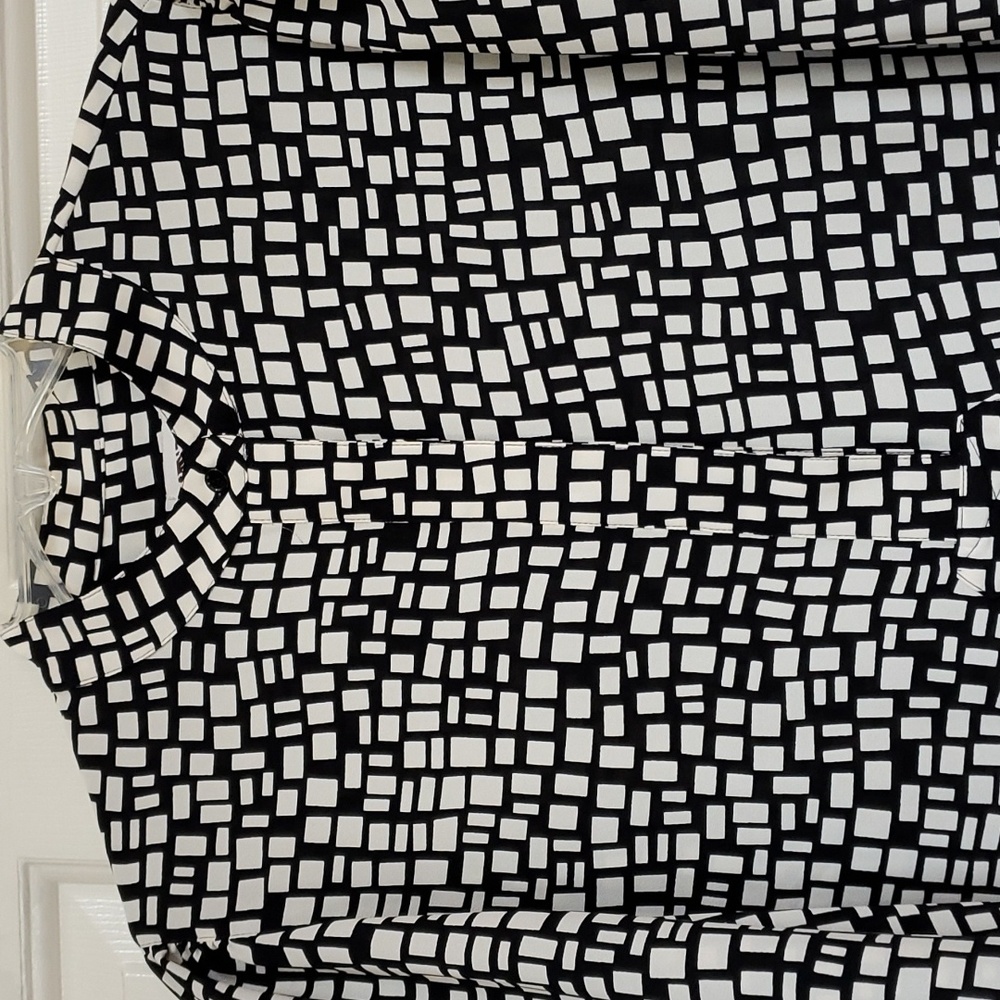 Tunic top size medium. - Picture 2 of 6